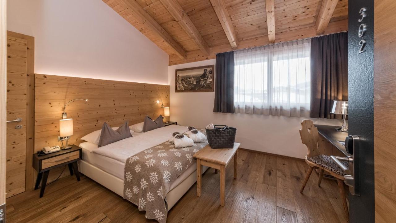 Hotel Ciasa Soleil La Villa  Esterno foto