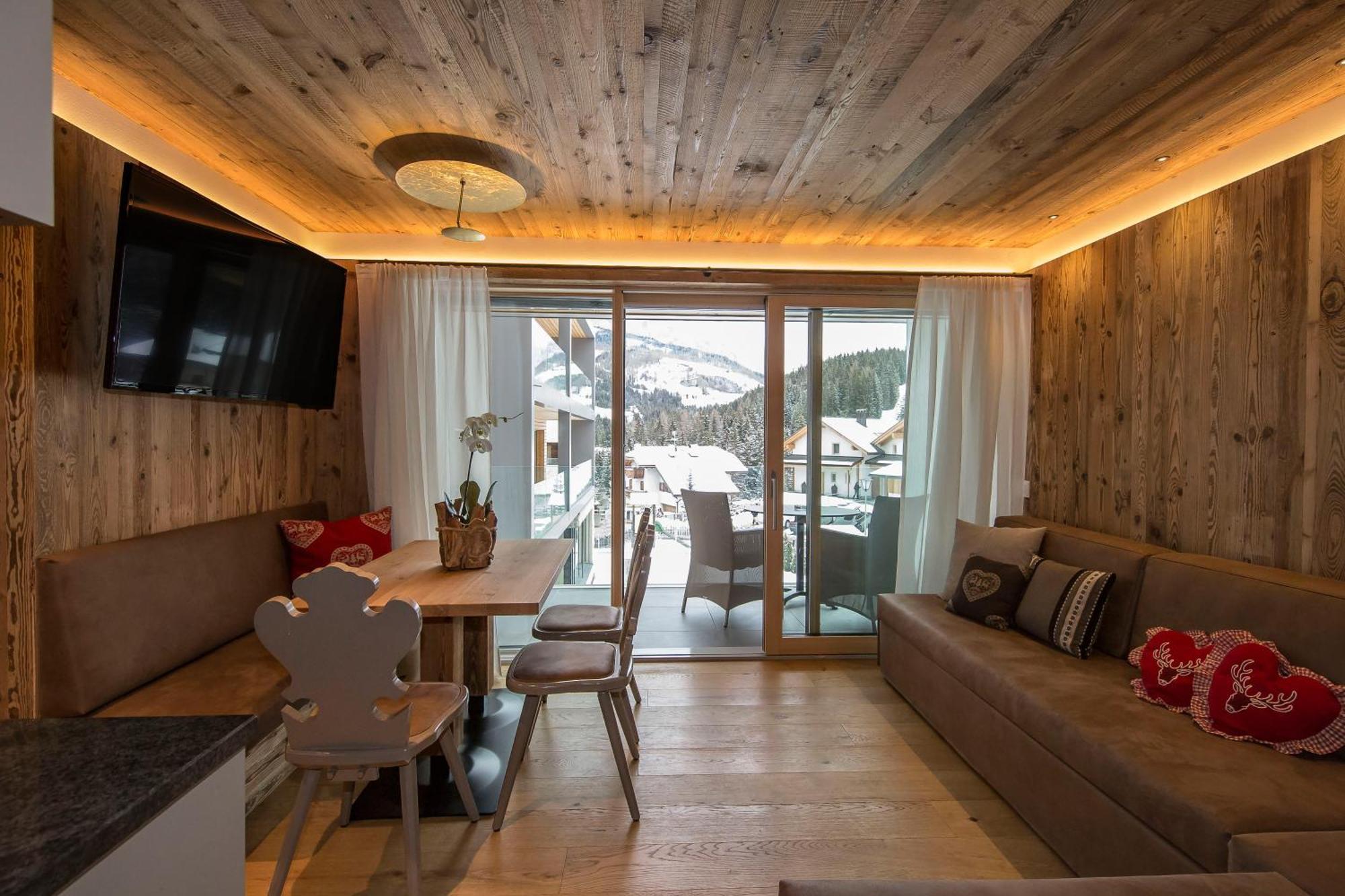 Hotel Ciasa Soleil La Villa  Esterno foto